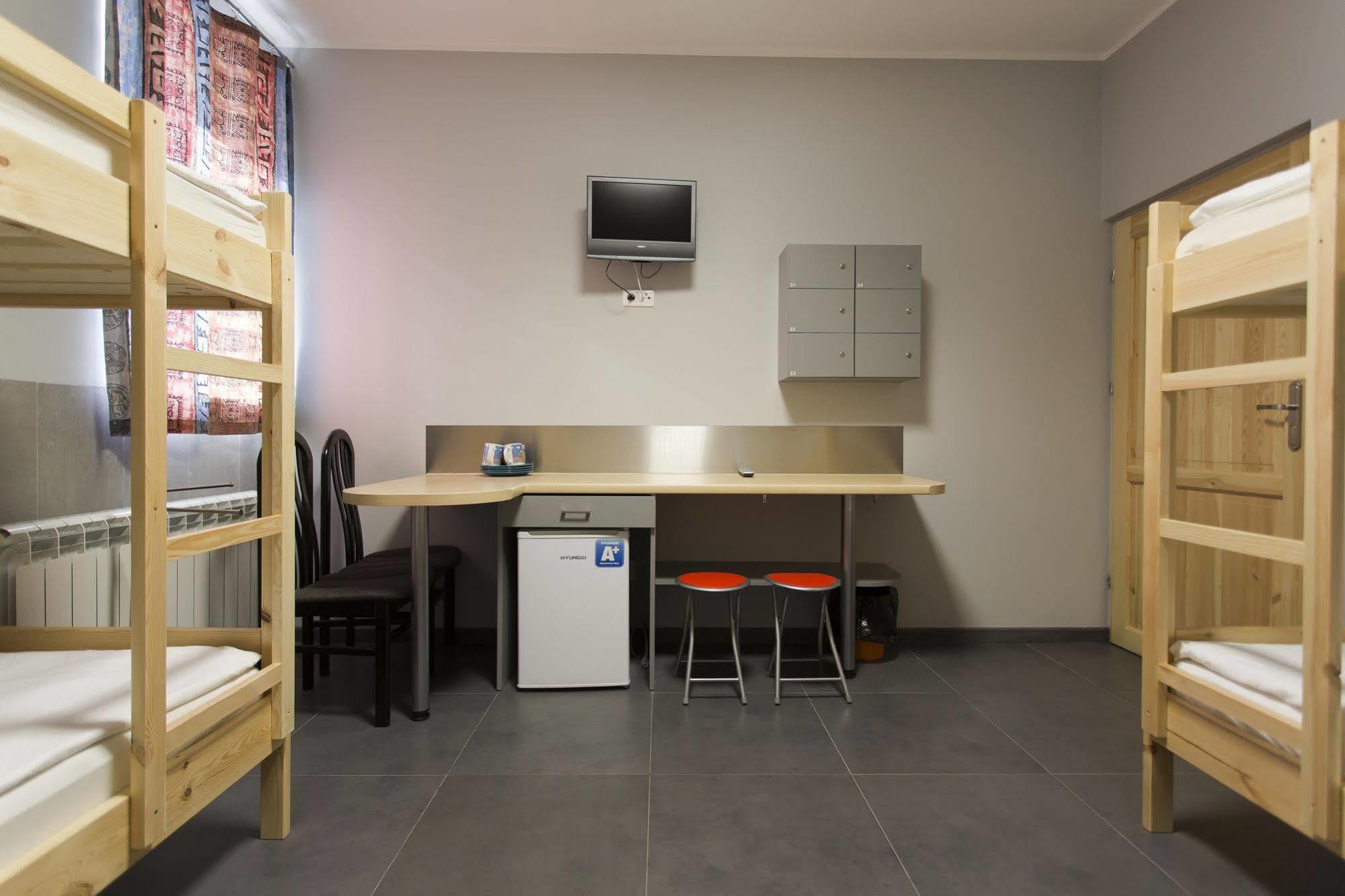 Hostel Siennicka วอร์ซอ ภายนอก รูปภาพ